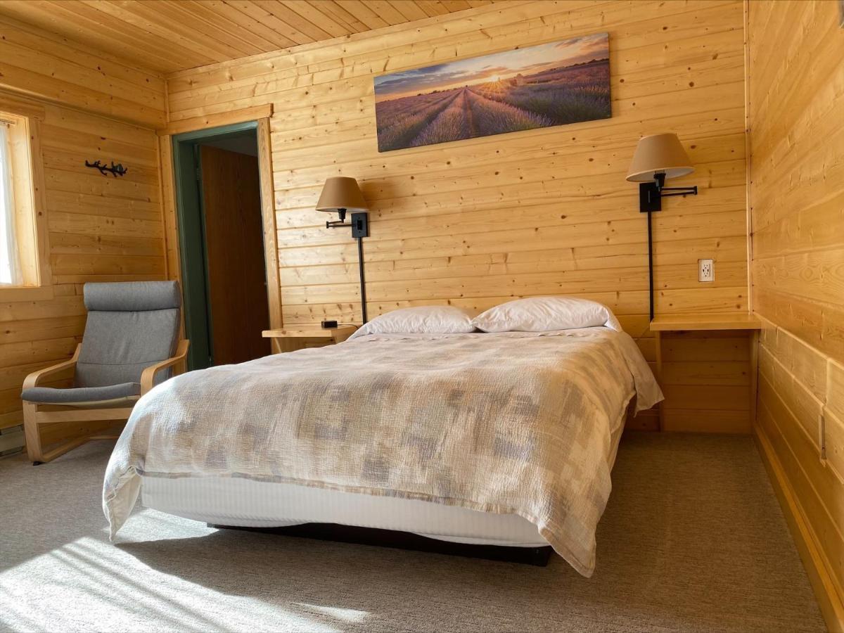 Stork Nest Inn Smithers Dış mekan fotoğraf